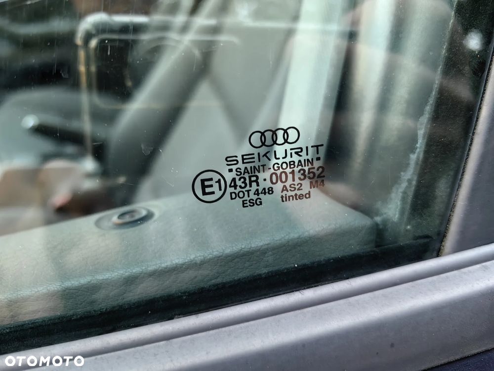 Audi A4 Limousine - 30