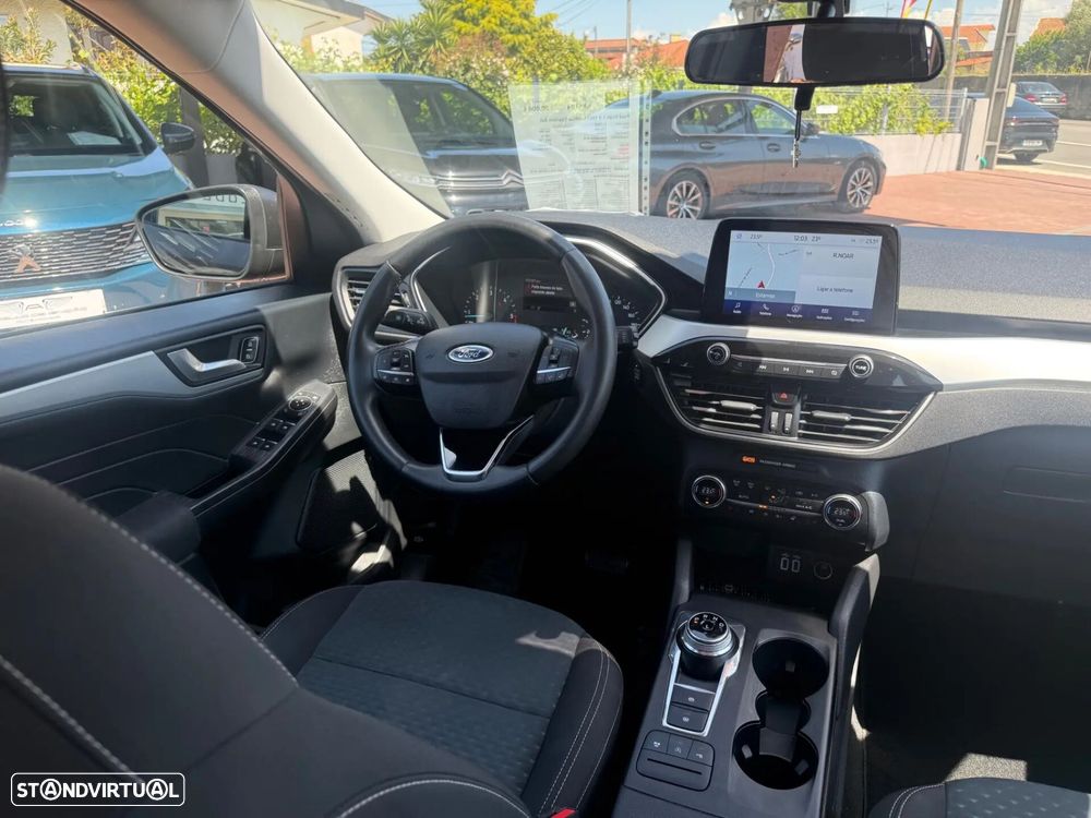 Ford Kuga - 10