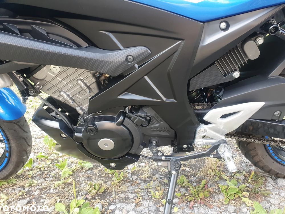 Suzuki GSX - 8