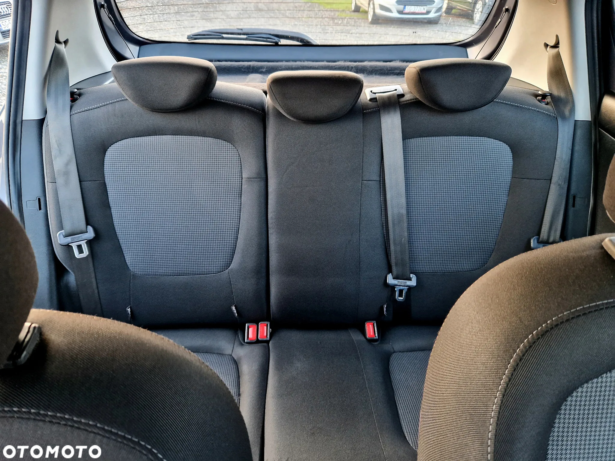 Hyundai i20 - 21