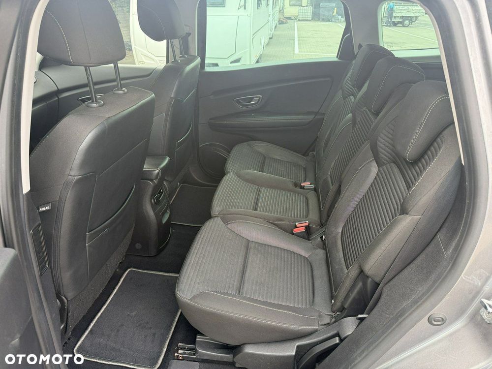 Renault Scenic - 10