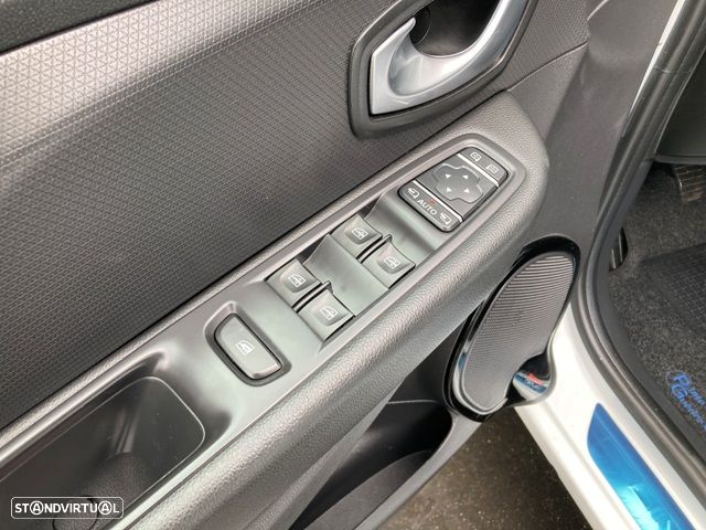 Renault Clio Sport Tourer TCe 90 Limited - 26