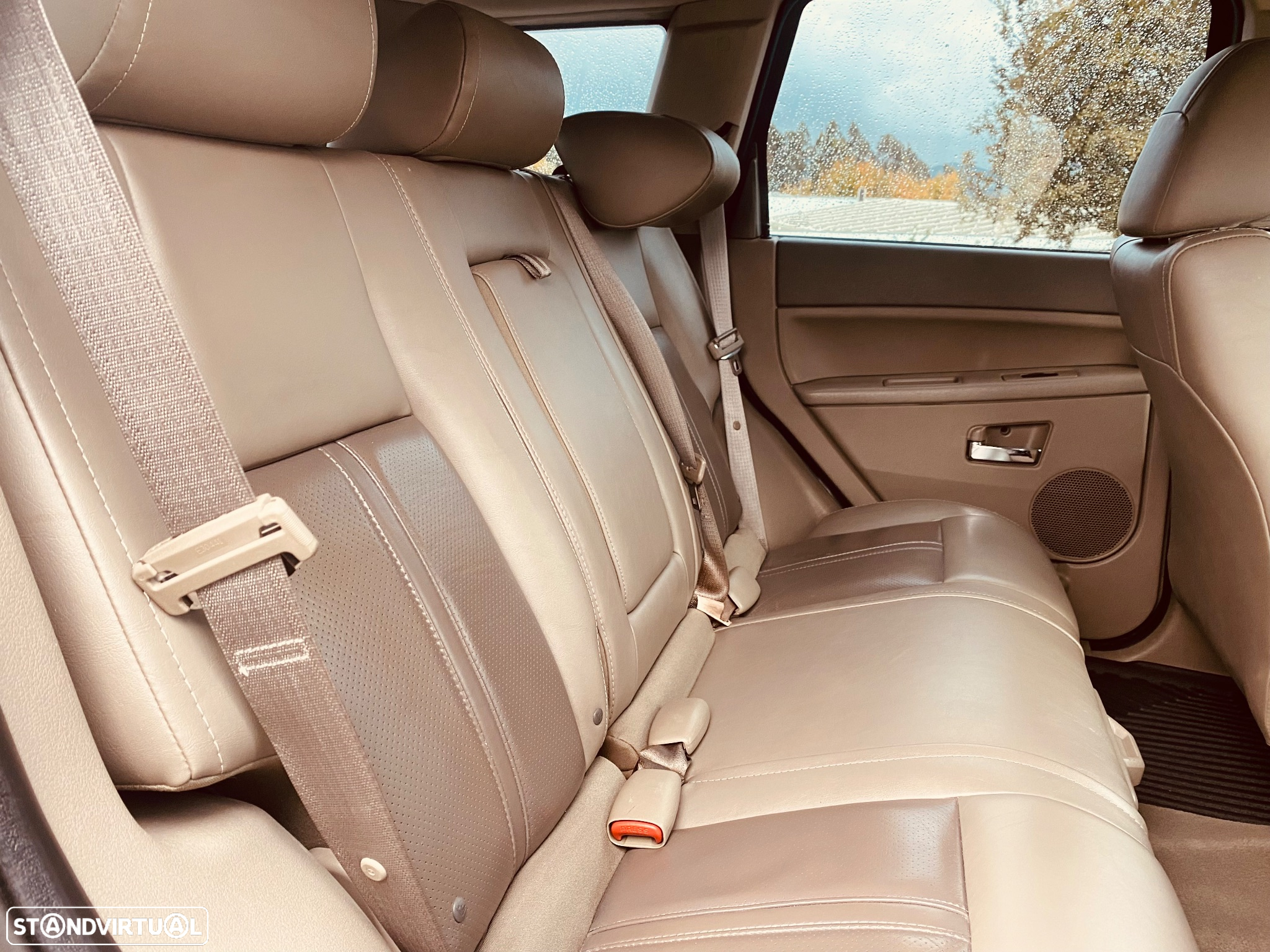 Jeep Grand Cherokee 3.0 CRD V6 Overland - 34