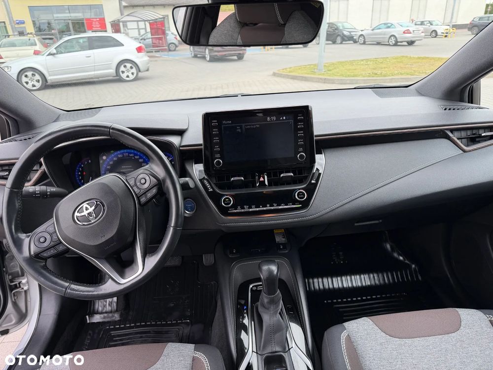 Toyota Corolla 2.0 Hybrid Trek - 8