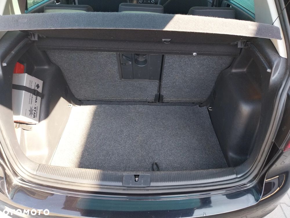 Volkswagen Golf 1.2 TSI Style - 12