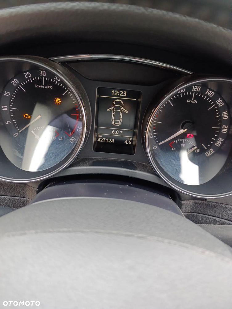 Skoda Superb 2.0 TDI DPF Prestige - 10