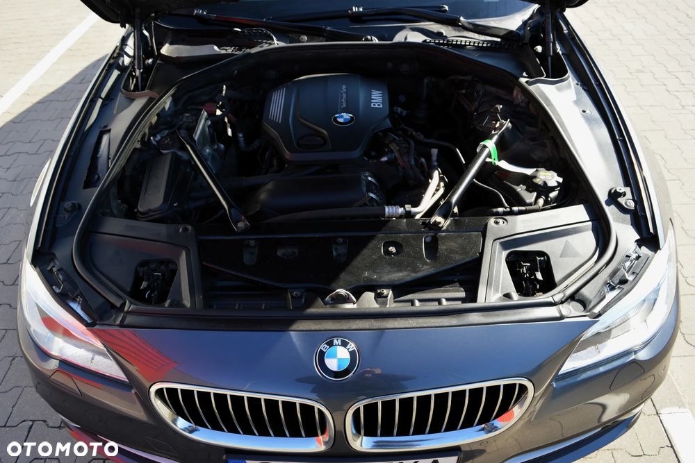 BMW Seria 5 520d xDrive Luxury Line - 36