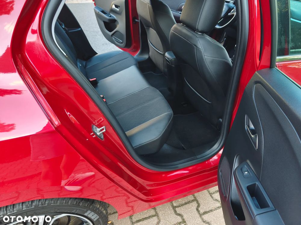 Opel Corsa 1.2 GS S&S - 9
