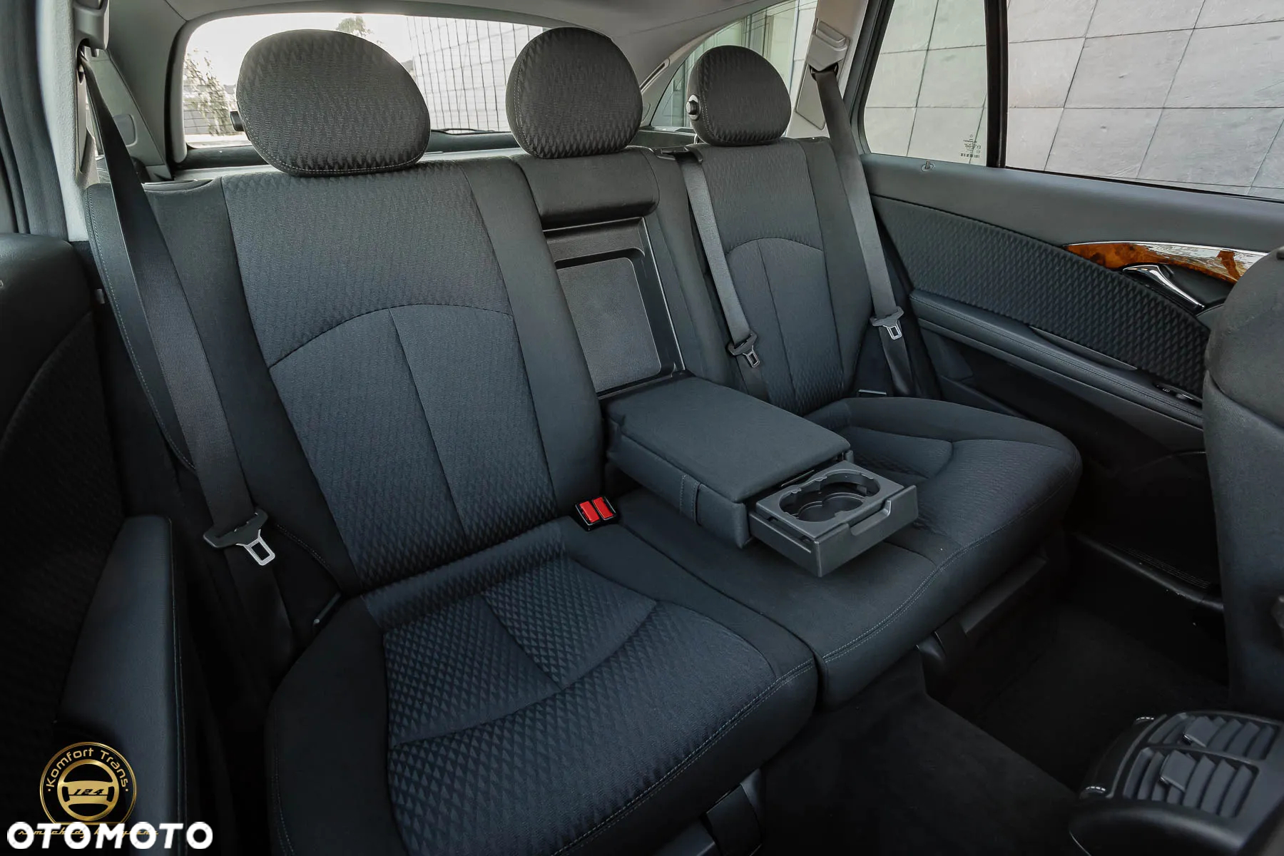 Mercedes-Benz Klasa E 220 CDI T Elegance - 30