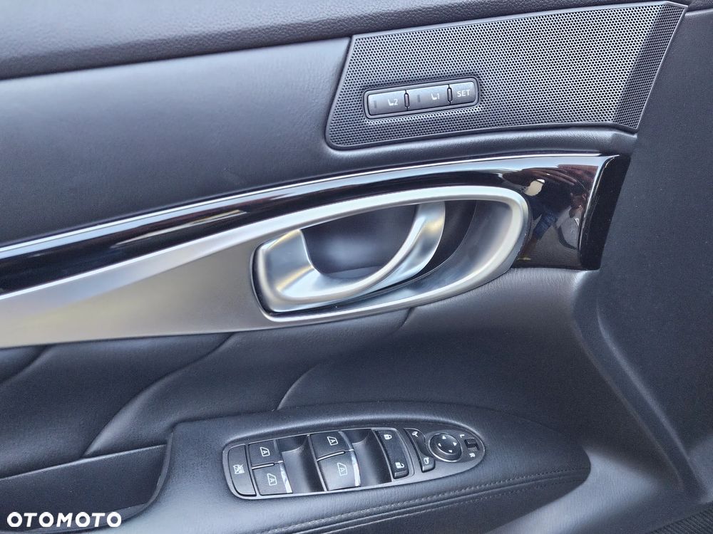 Infiniti Q70 2.2d Premium Executive EU6 - 23