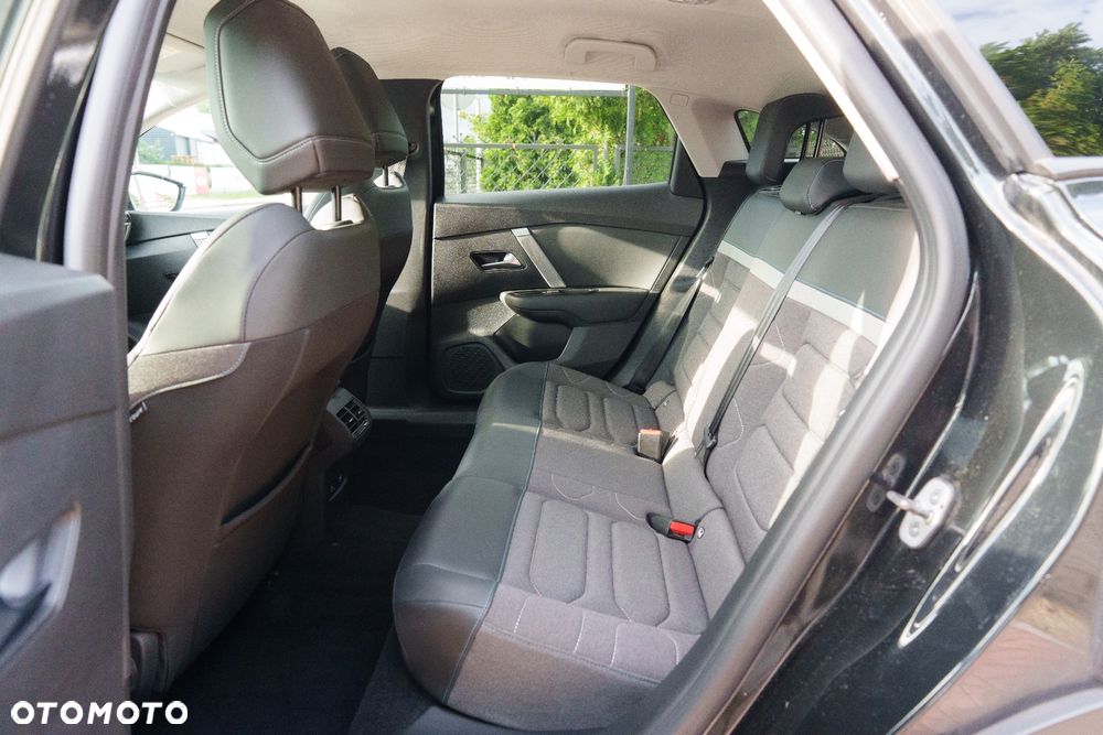 Citroën C4 BlueHDi 130 Stop&Start EAT8 FEEL PACK - 12