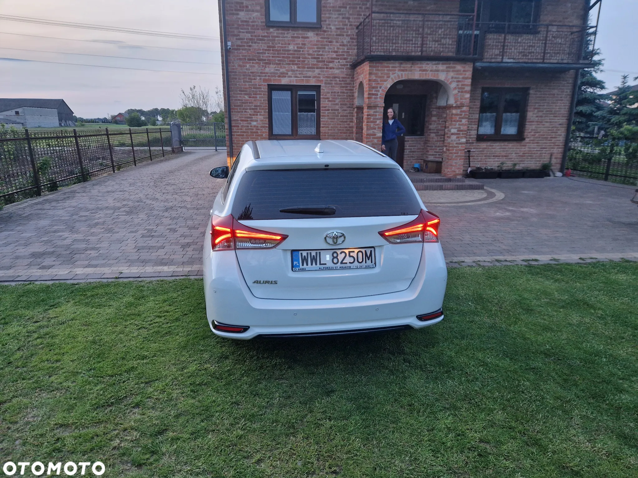 Toyota Auris 1.4 D-4D Active - 6