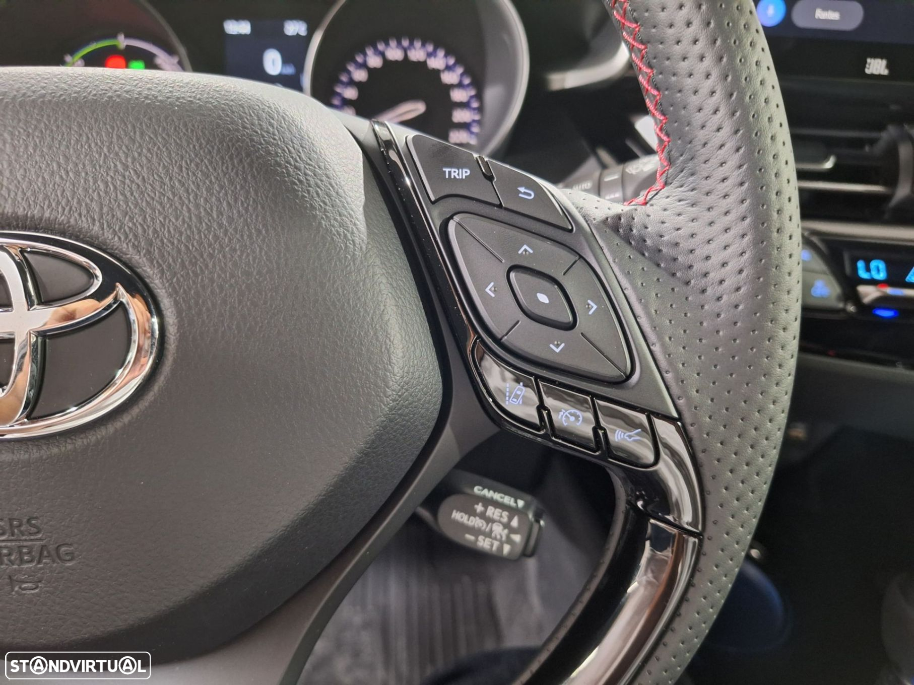 Toyota C-HR - 26