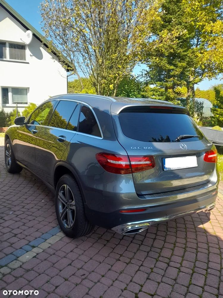Mercedes-Benz GLC 300 4-Matic - 2
