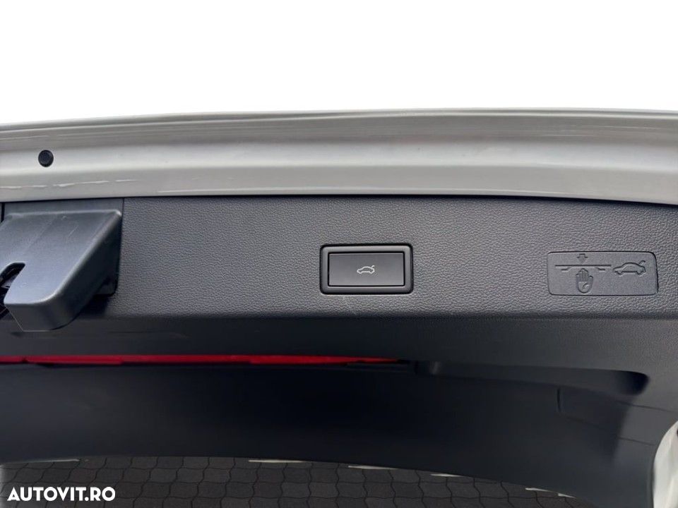Volkswagen Golf - 23