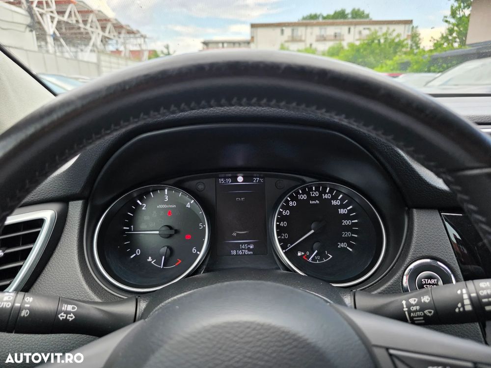 Nissan Qashqai 1.6 DCI Start/Stop Tekna - 26