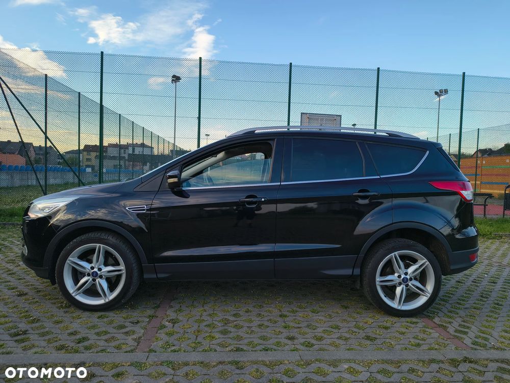 Ford Kuga 2.0 TDCi 4x4 Titanium - 4