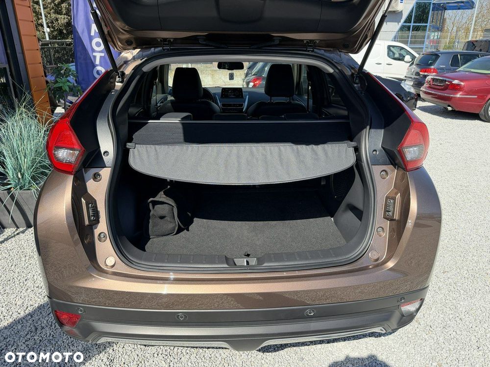 Mitsubishi Eclipse Cross - 36