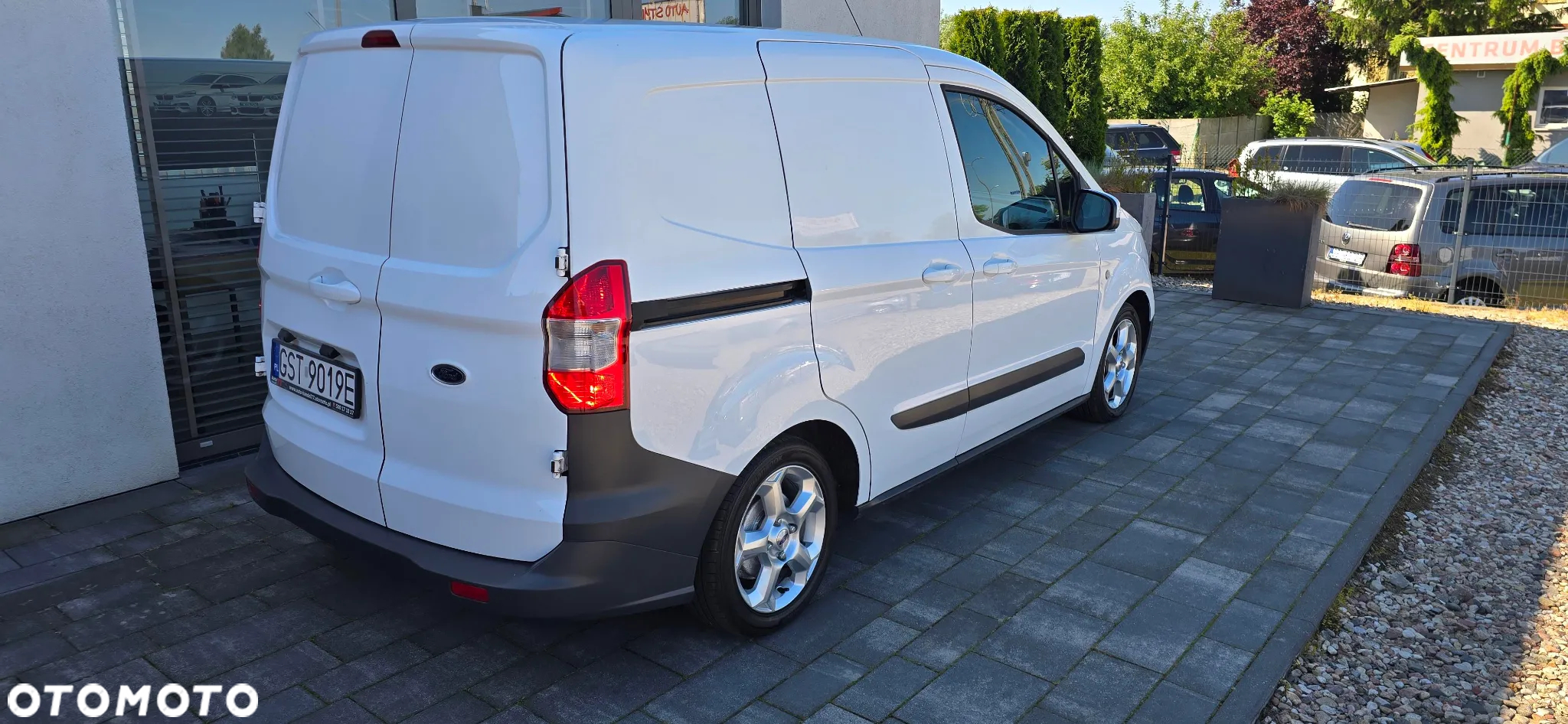 Ford Transit Courier S&S Basis - 13