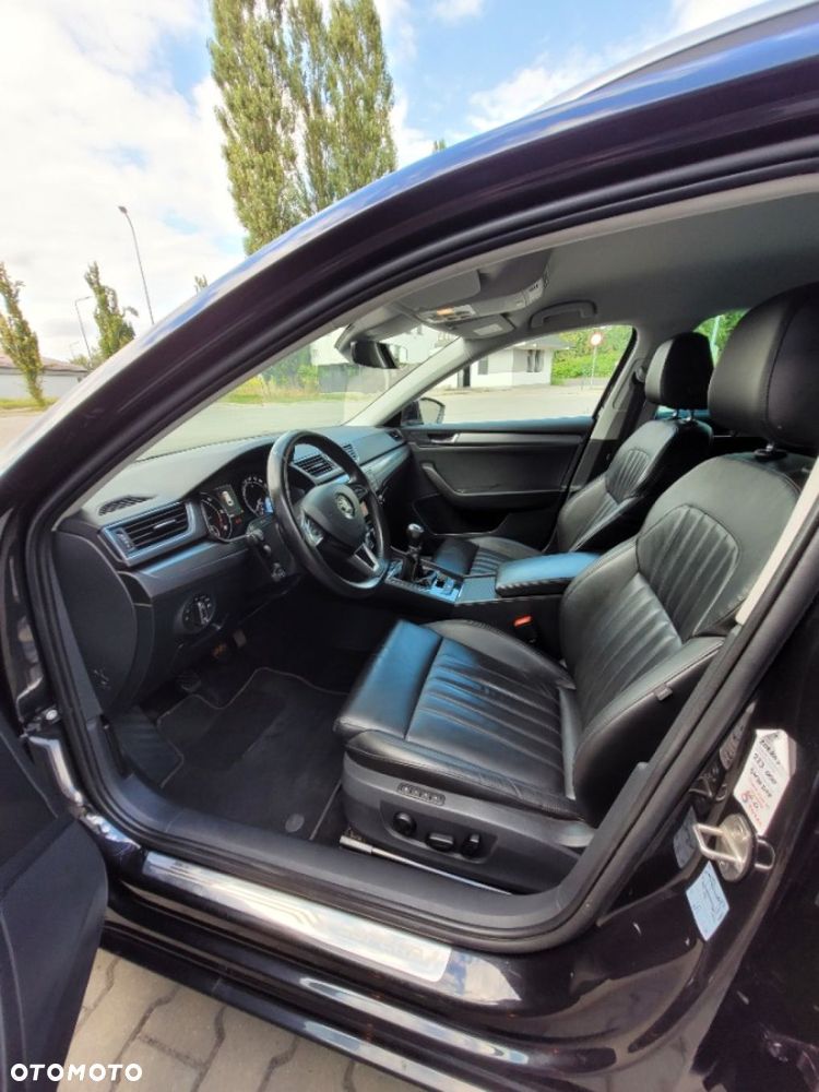 Skoda Superb 2.0 TDI Style - 12