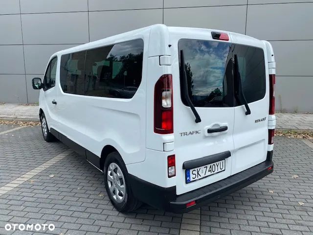 Renault Trafic SpaceClass 2.0 dCi - 6