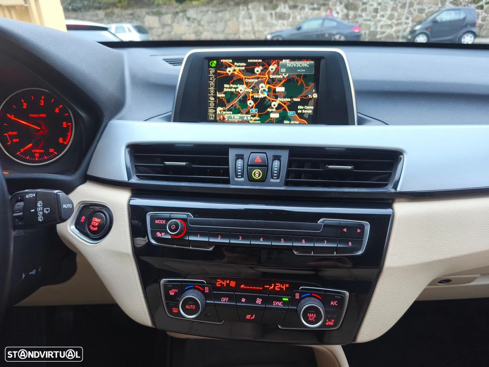 BMW X1 16 d sDrive Advantage - 29