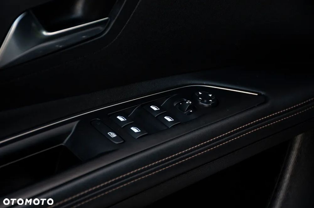 Peugeot 5008 2.0 BlueHDI GT S&S EAT8 - 37