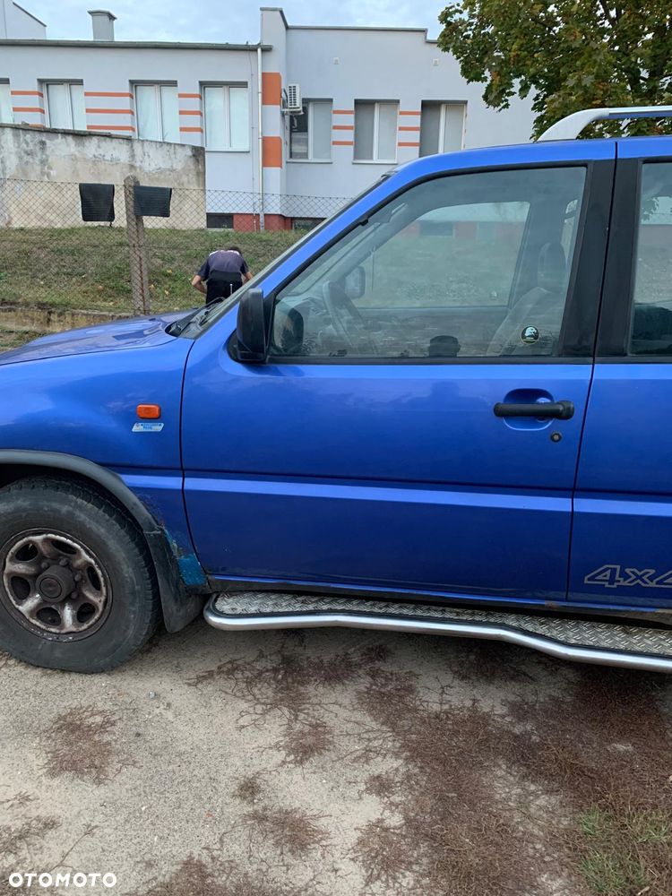 Nissan Terrano - 5