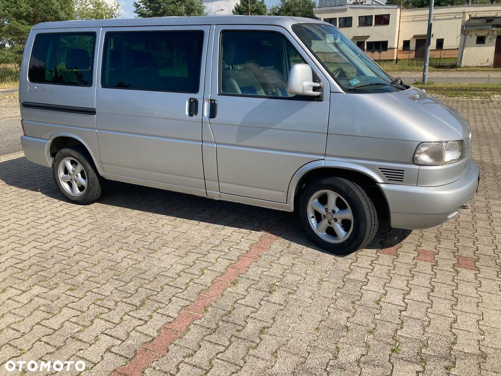 Volkswagen Multivan - 29