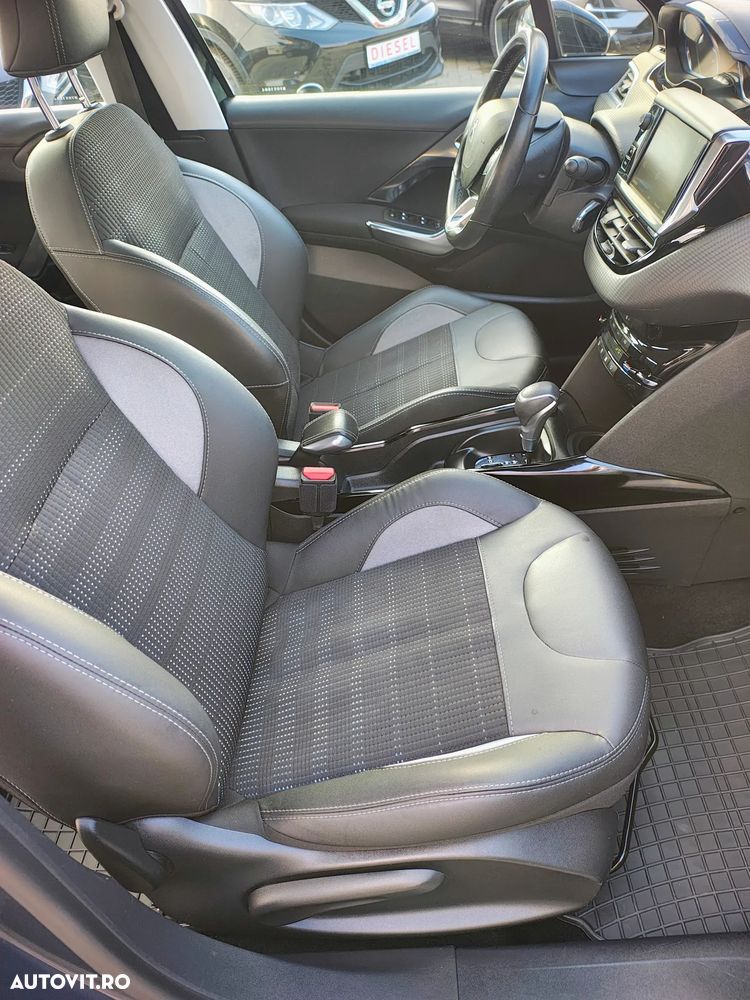 Peugeot 2008 PureTech 110 GPF Stop&Start EAT6 Allure - 10