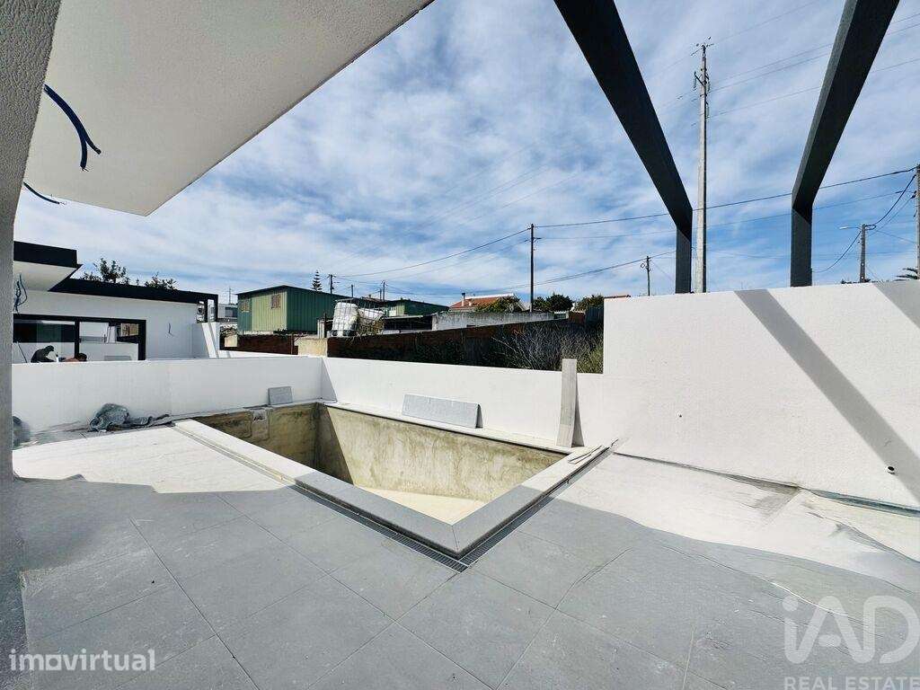 Casa / Villa em Fernão Ferro de 135,00 m2