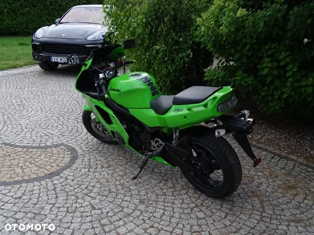 Kawasaki ZX - 4