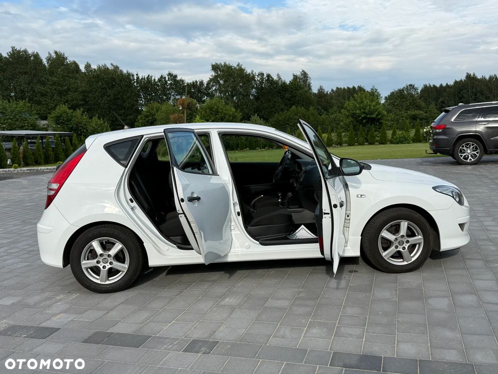 Hyundai i30 1.4 Comfort - 14
