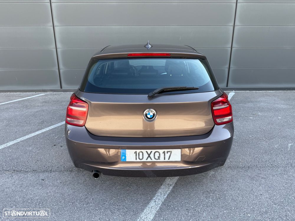 BMW 116 d EfficientDynamics - 4