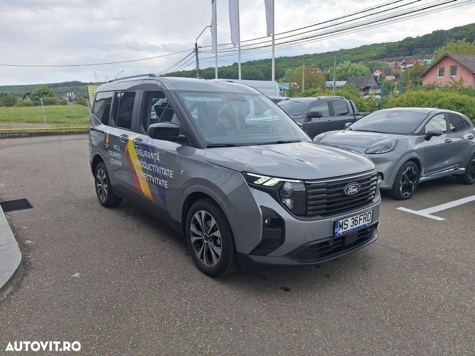 Ford Tourneo Courier - 2