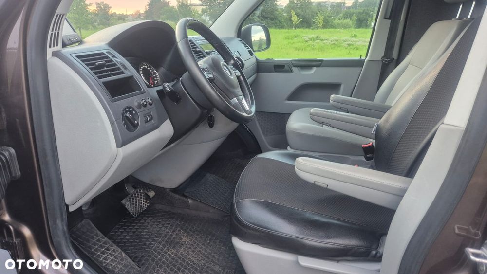 Volkswagen Transporter - 12