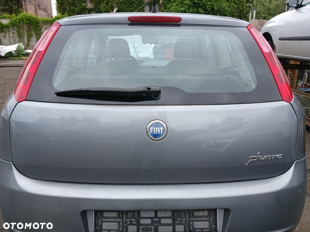 Fiat Grande Punto Klapa bagażnika - 1