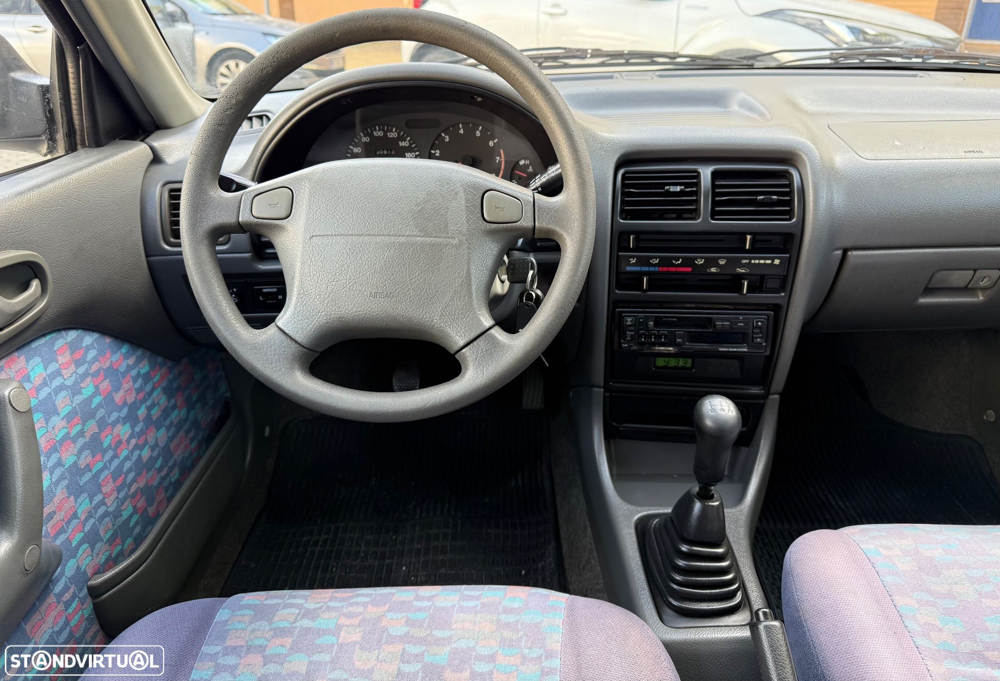 Suzuki Swift 1.0 GLX DA - 18