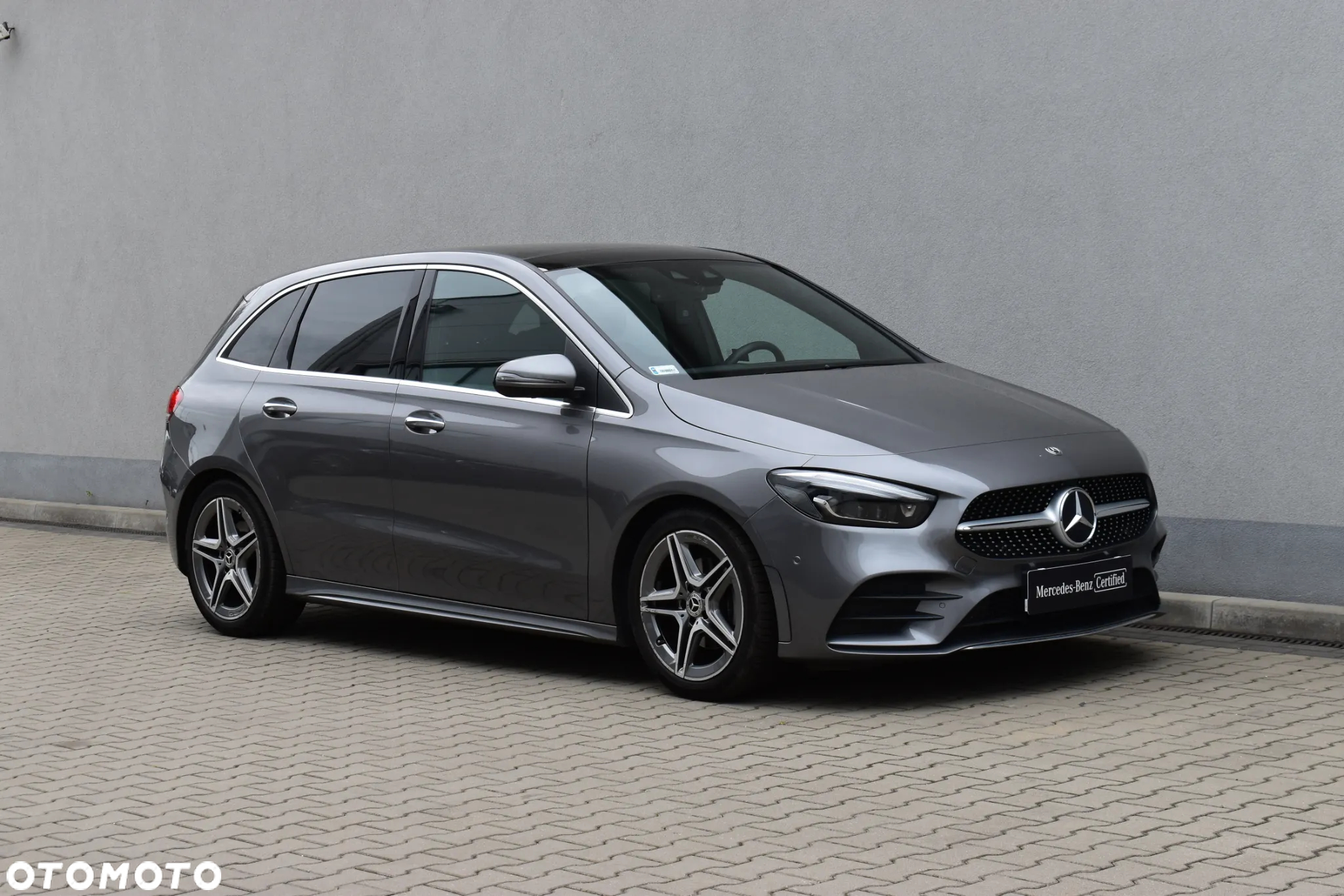 Mercedes-Benz Klasa B 200 4Matic 8G-DCT AMG Line - 3