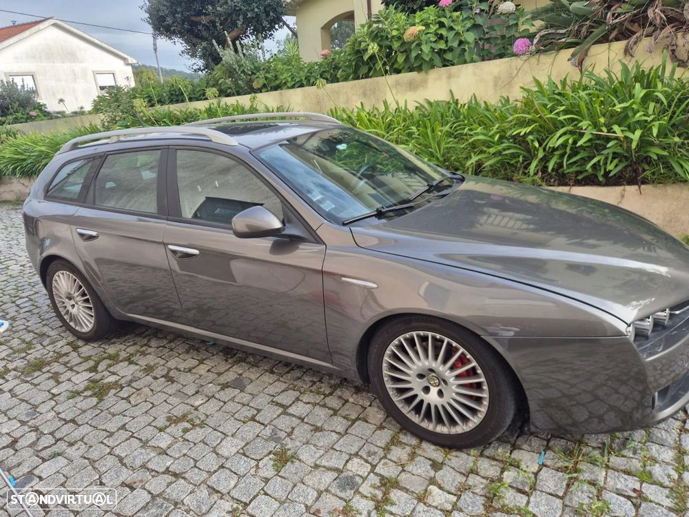Alfa Romeo 159 Sportwagon 1.9 JTDm 16V - 2