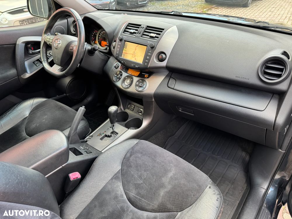 Toyota RAV4 ver-2-2-d--4cat-4wd-aut-luxury-18- - 5