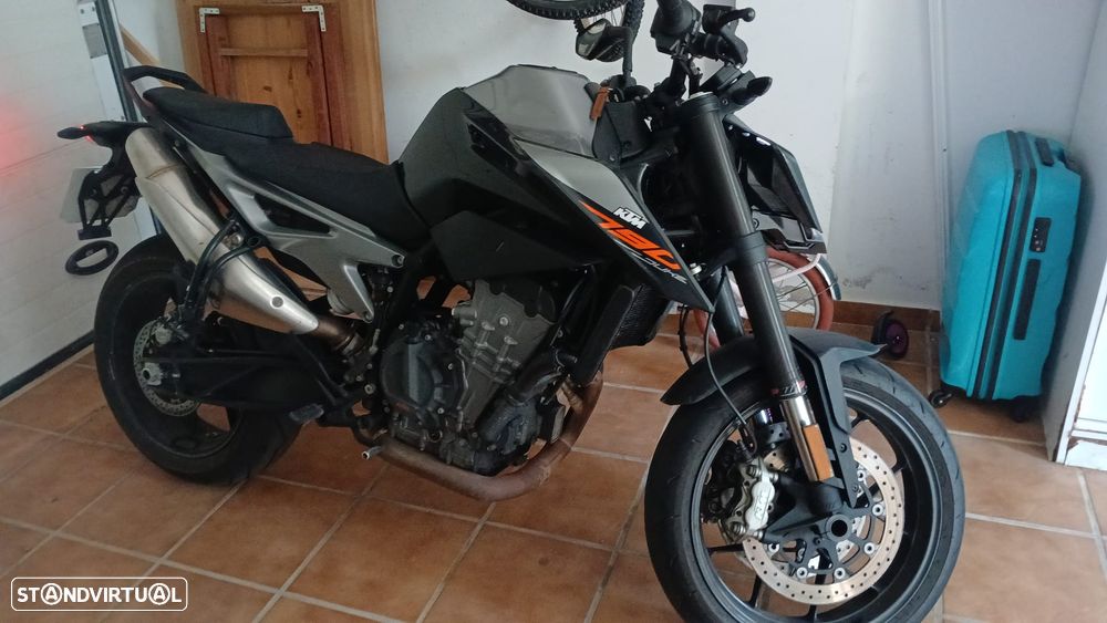 KTM Duke 790 DUKE L - 1