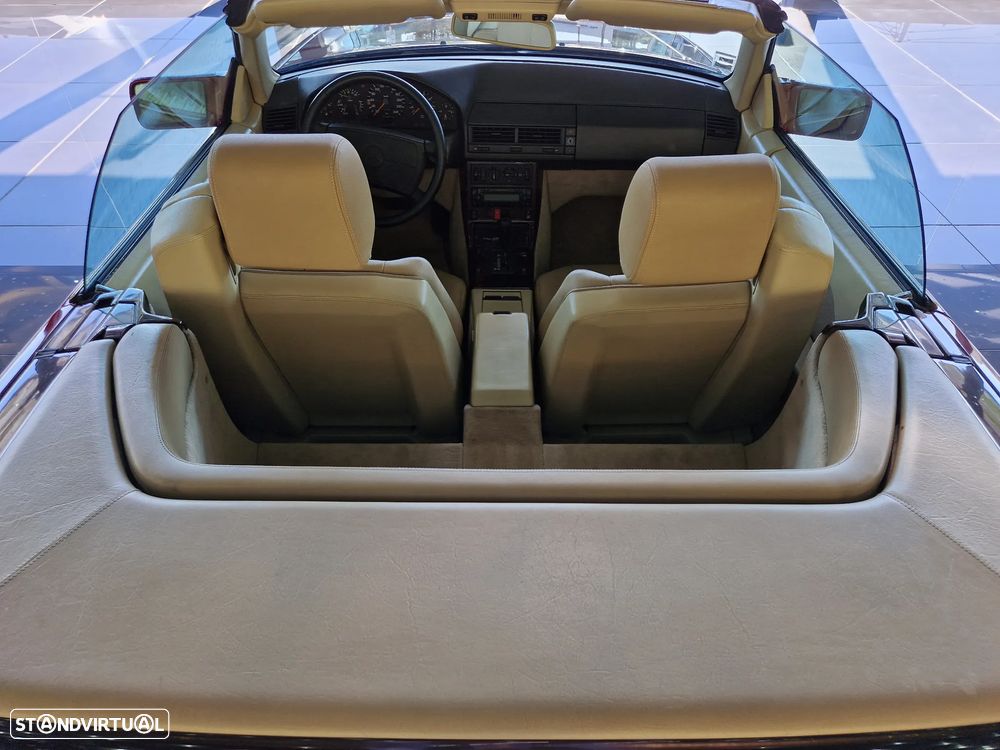 Mercedes-Benz SL 300 - 21