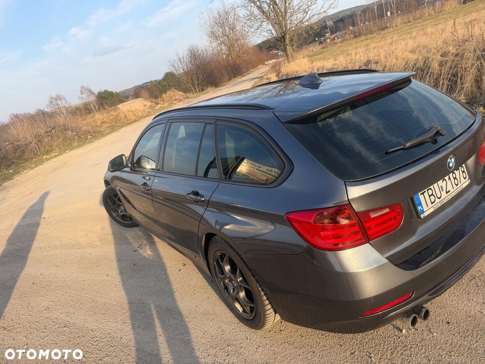 BMW Seria 3 330d xDrive M Sport - 15