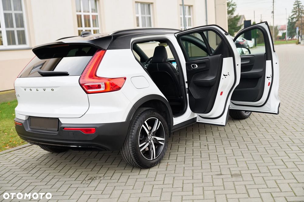 Volvo XC 40 - 24