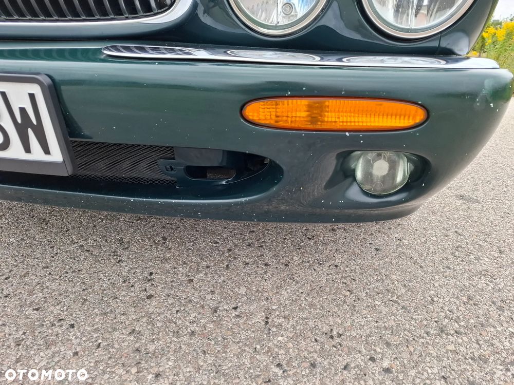Jaguar XJ 3.2 - 15