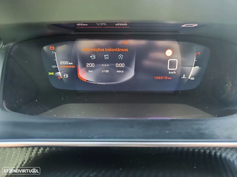 Peugeot 2008 - 16