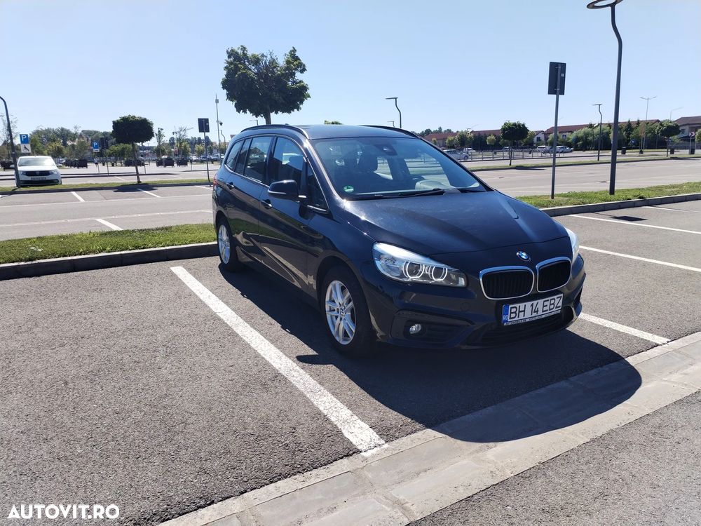 BMW Seria 2 218d - 4