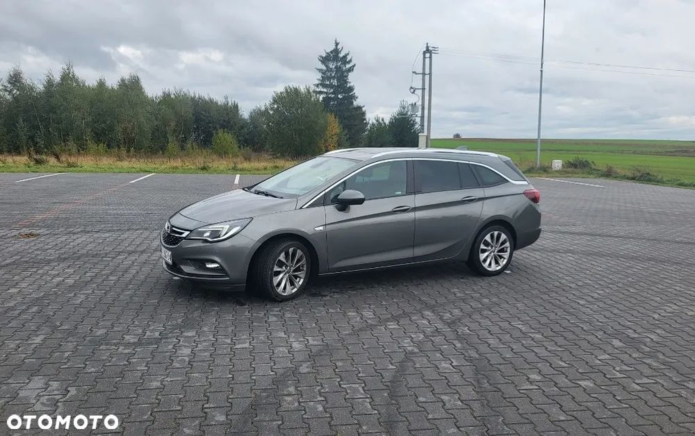 Opel Astra 1.6 CDTI Sport - 2