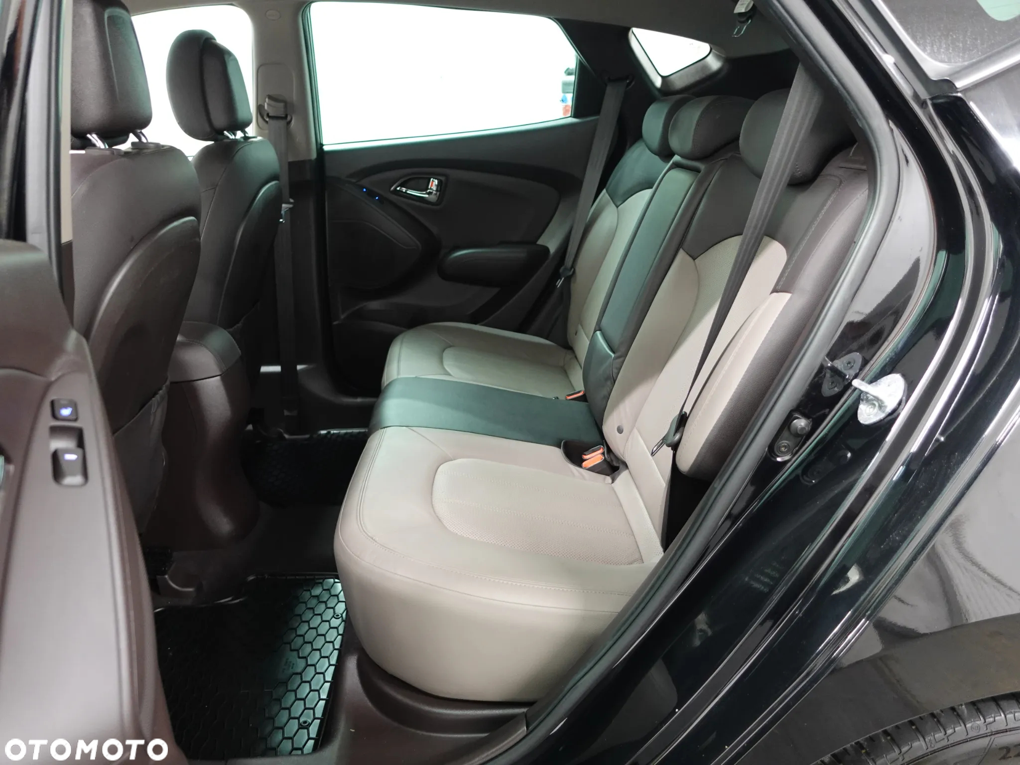 Hyundai ix35 2.0 CRDi 4WD Premium - 24